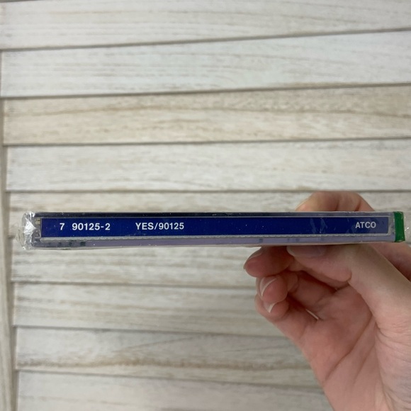 Yes 90125 Album Audio CD Preowned - Picture 3 of 3